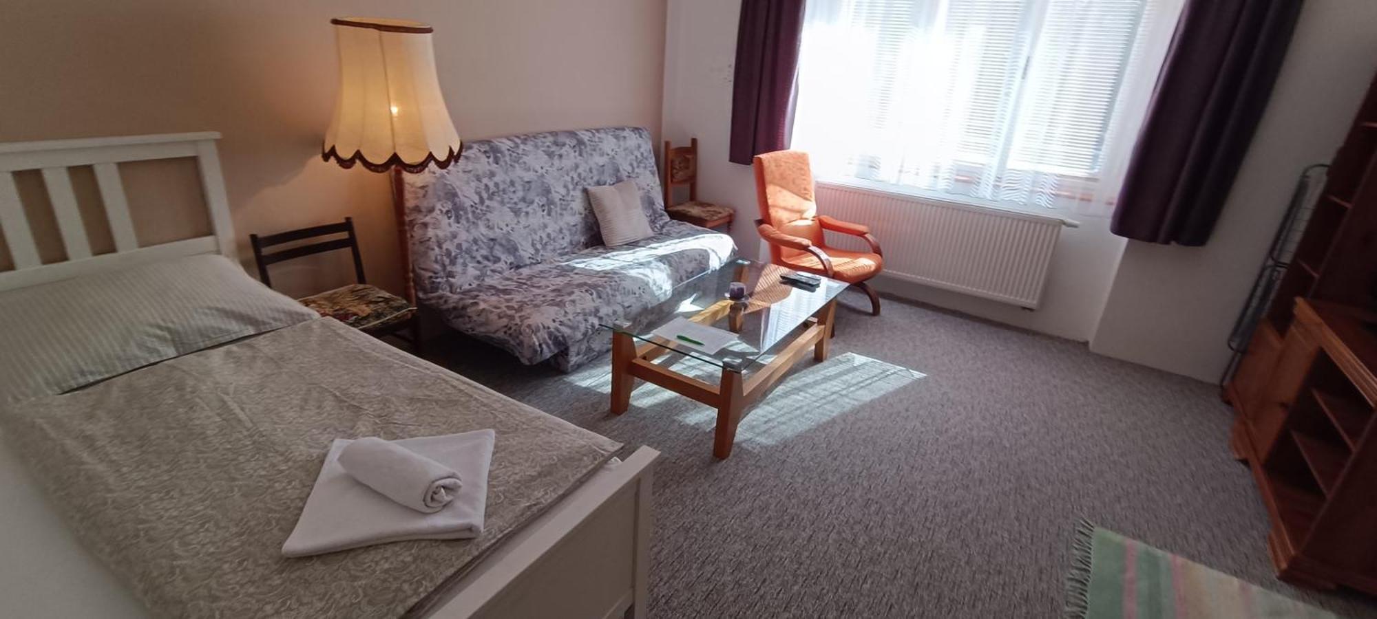 Apartman Horni Slavkov Hodinarstvi Exterior foto